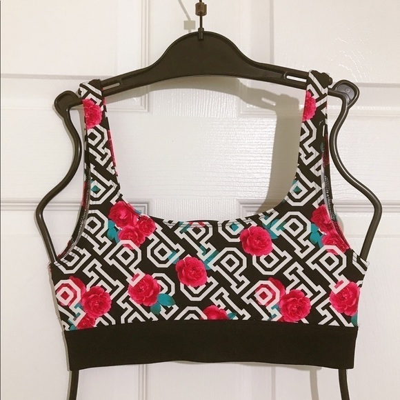 💖 Victoria’s Secret PINK Sports Bra - Picture 1 of 7